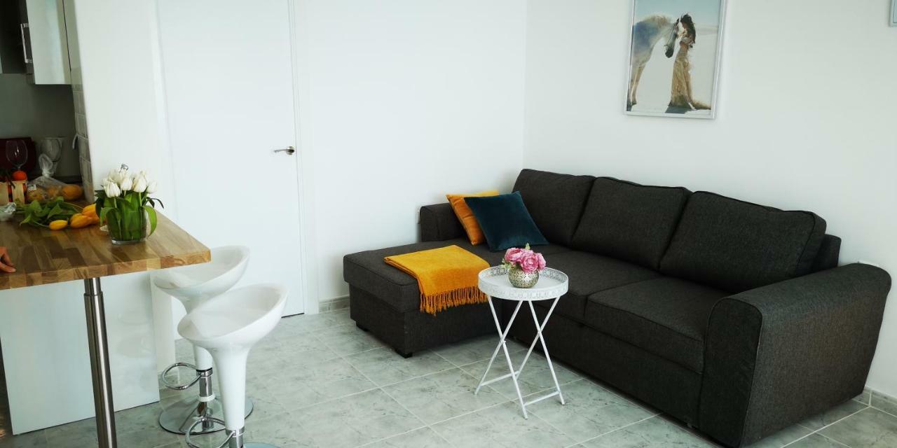 Apartment Granada 302 Pool&Beach 托雷维耶哈 外观 照片